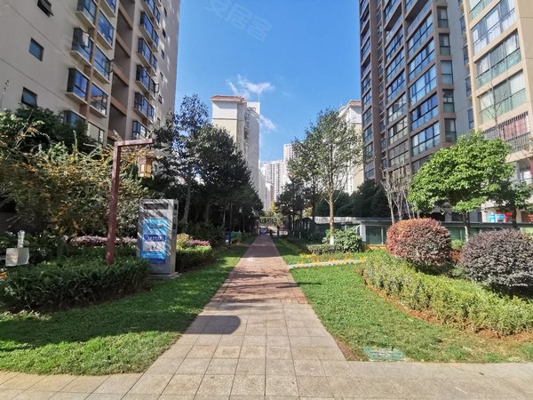 昆明西山大商汇润城2区润城二期电梯26楼精装两室带家具家电拎包入住