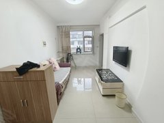 通化东昌万达广场可短租！江南丽园b区，年租1200包取暖物业，六楼步梯，出租房源真实图片