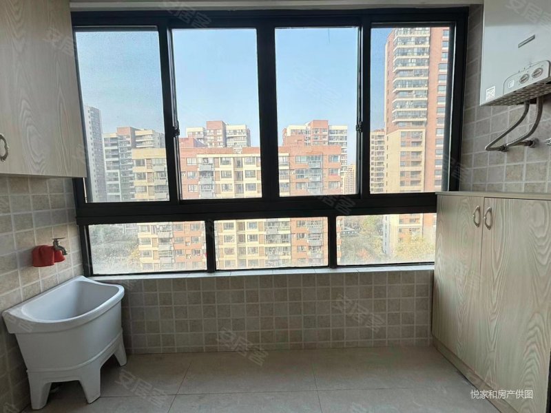 金塘园正四房南北双阳台小洋房中高楼层诚心出售