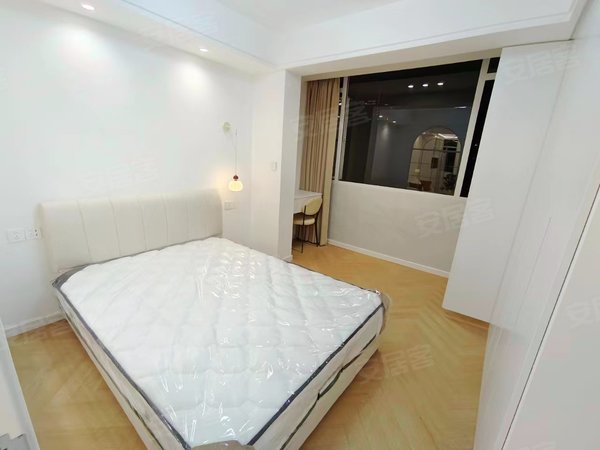 上海长宁中山公园愚园路1032弄131支弄小区江苏路愚园路上 南北通透