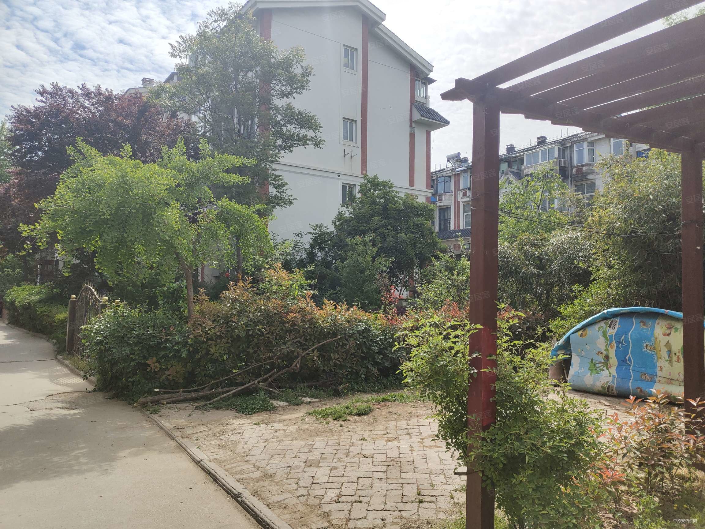 郑州房产网>郑州二手房>惠济二手房>开元路二手房>水映唐庄(别墅)>