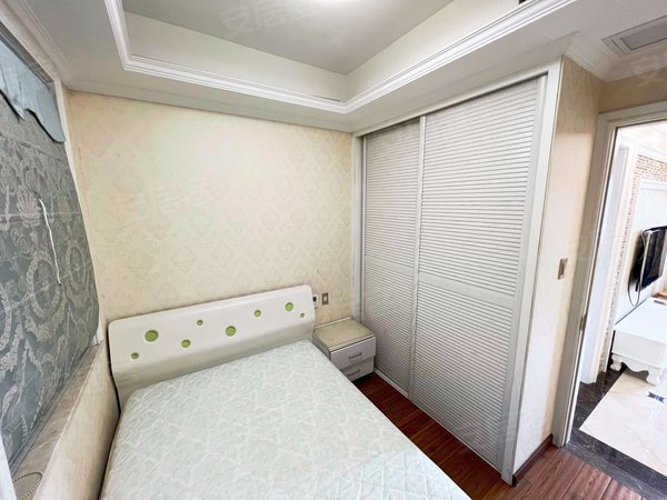 杭州萧山北干顺发堤香名苑顺发堤香名苑 电梯房 3室2厅2卫 精装修出租