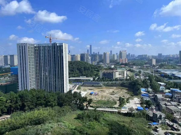 贵阳观山湖世纪城恒大滨河左岸高新区恒大滨河左岸三房两厅两卫 天一