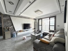 河池金城江金城江城区城东公安局旁边 电梯房 4房2厅2卫 2100元 拎包入住出租房源真实图片