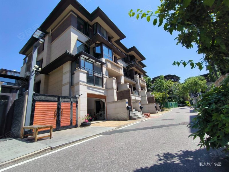 雨花区城中别墅次新小区赠送改建