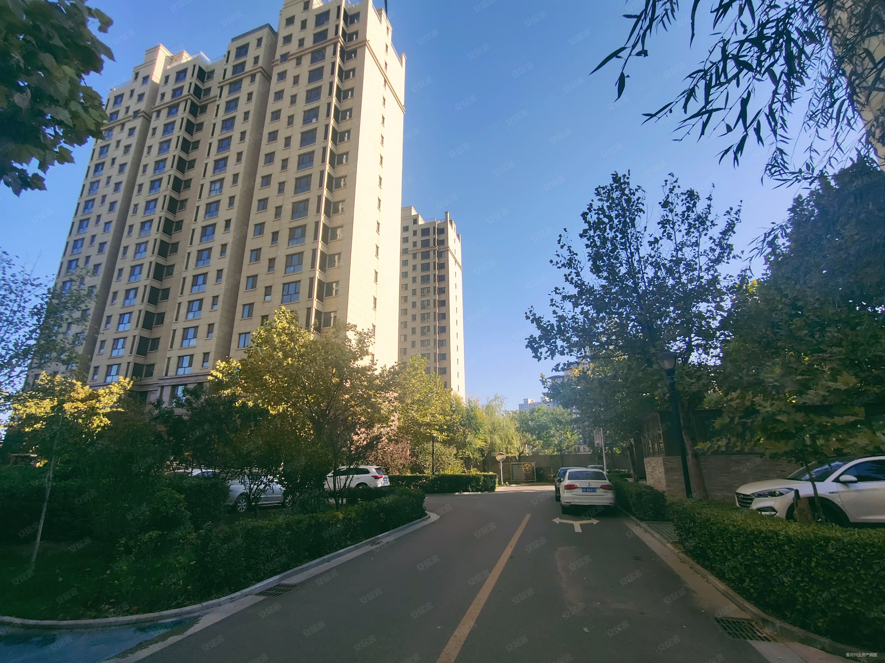 物美北,119平3居,潮白晓月,1.24万,双阳台双卫,满二