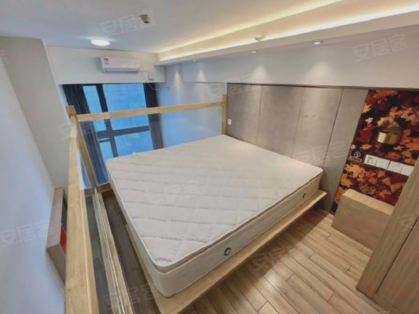 万科大都会 cbd龙湖天街 奥体中心 精装loft 家电齐全