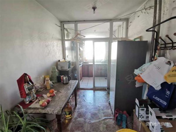 叠翠山庄 商品房 中间好楼层 集中供暖 南北通透