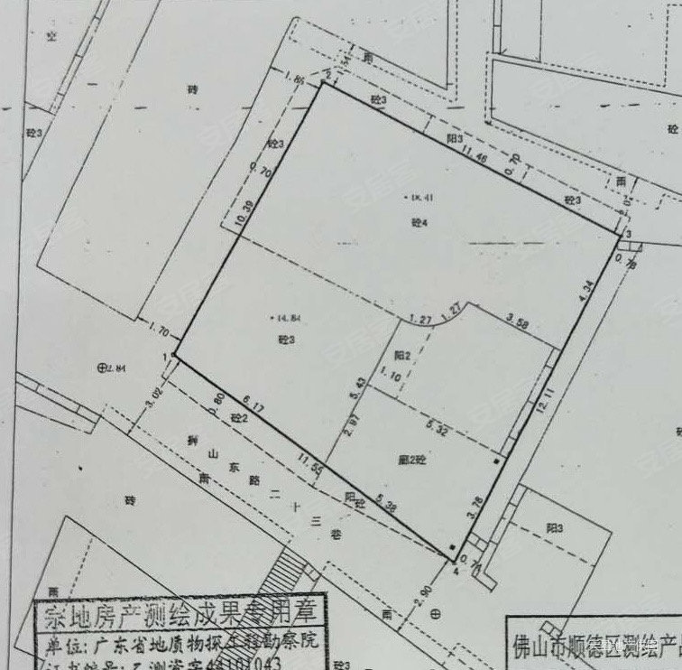 容里社区5室2厅5卫289㎡南368万