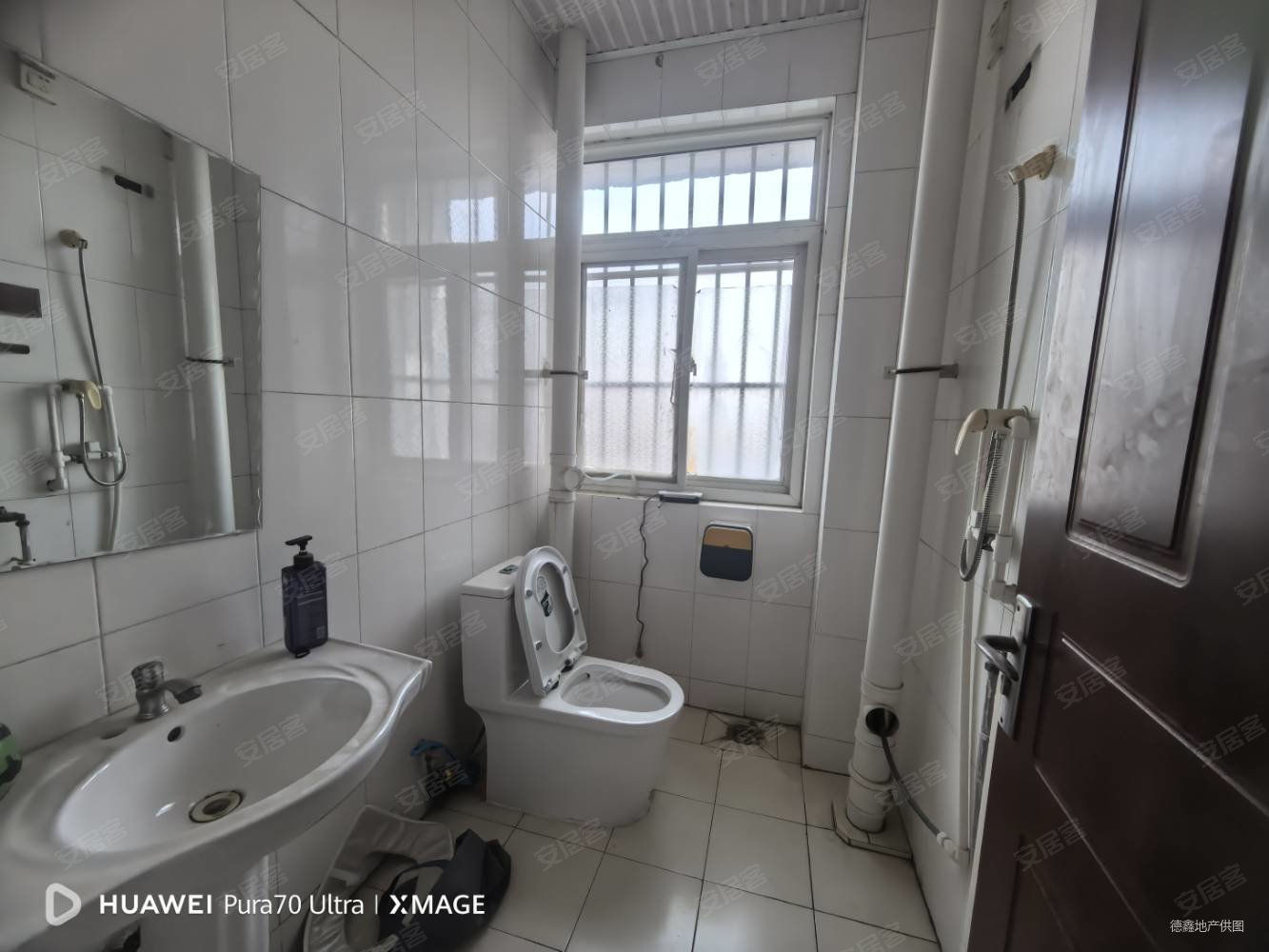 安居康城3室2厅2卫124㎡南北46万