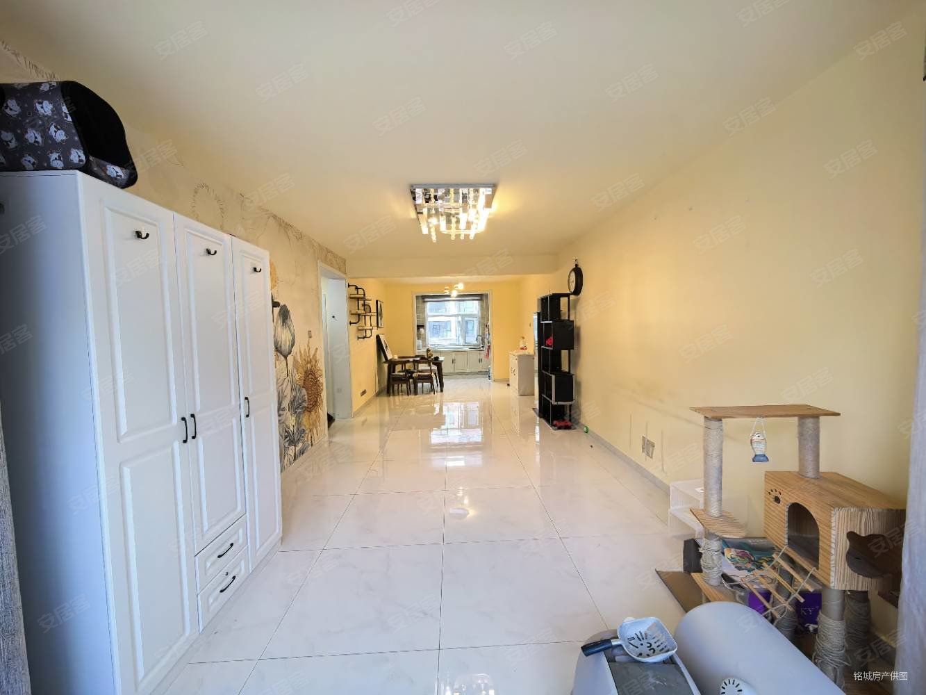 万泰城上城2室2厅1卫98㎡南北51.7万