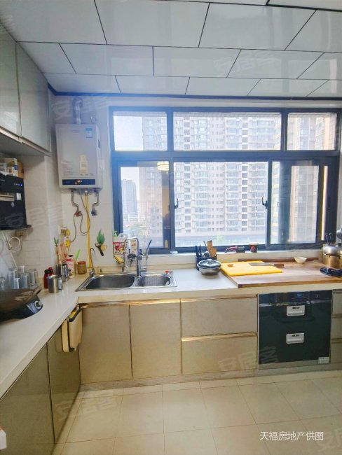 春晓馨苑 小高层 3居 精装南北通透 有证能按揭