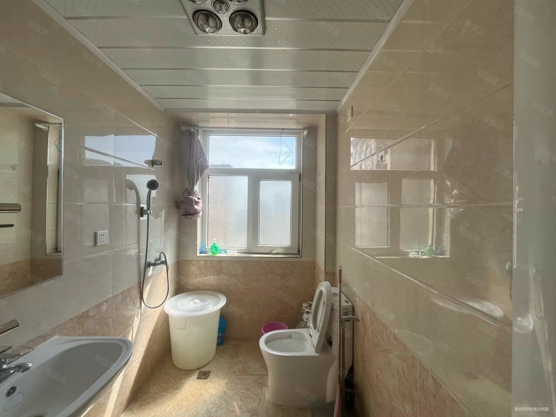 香邑溪谷上园3室2厅2卫121㎡南北76万