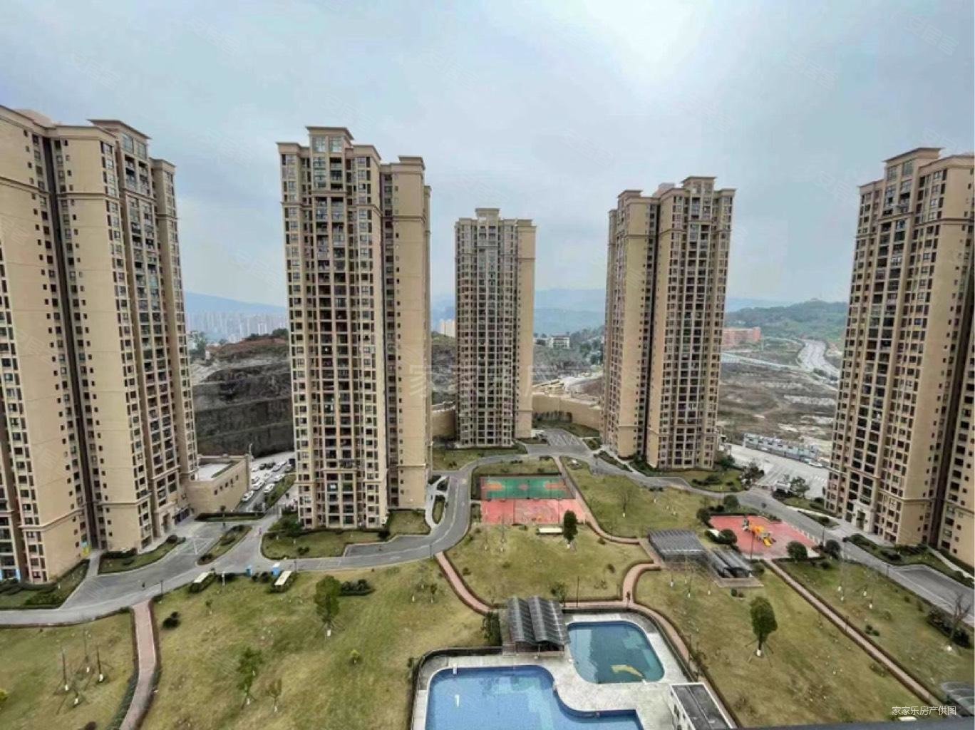 康德城2期全新125平大4房2卫中间楼层视野开阔