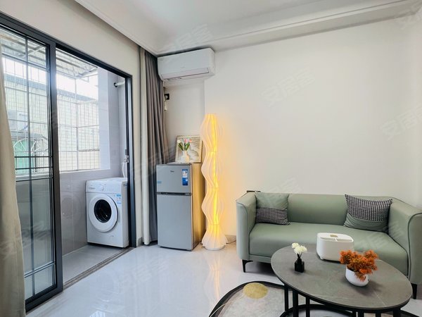 【多图】雪象花园新村,坂田租房,[整租]立减200 地铁口大单间 押一付