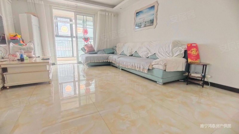 状元府位置精装三室带储藏室随时看房