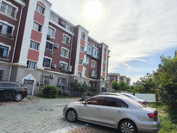 大连甘井子山东路怡景园山东路松江路怡景园封闭小区嘉汇三中陪读房2