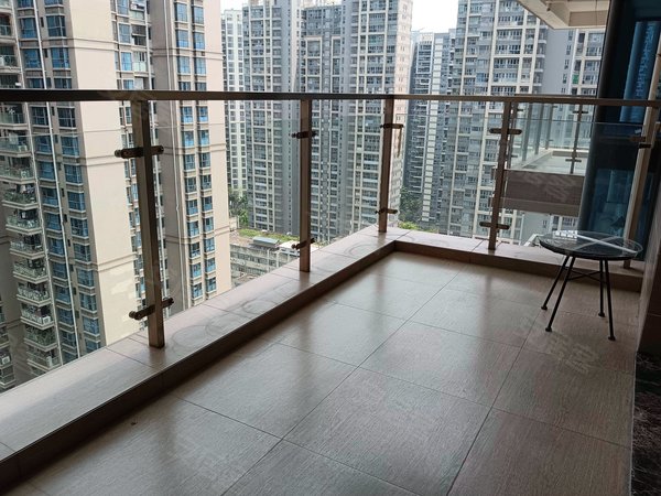 深圳福田下梅林咏山名苑咏山名苑 精装三房 使用面积180平 看房方便