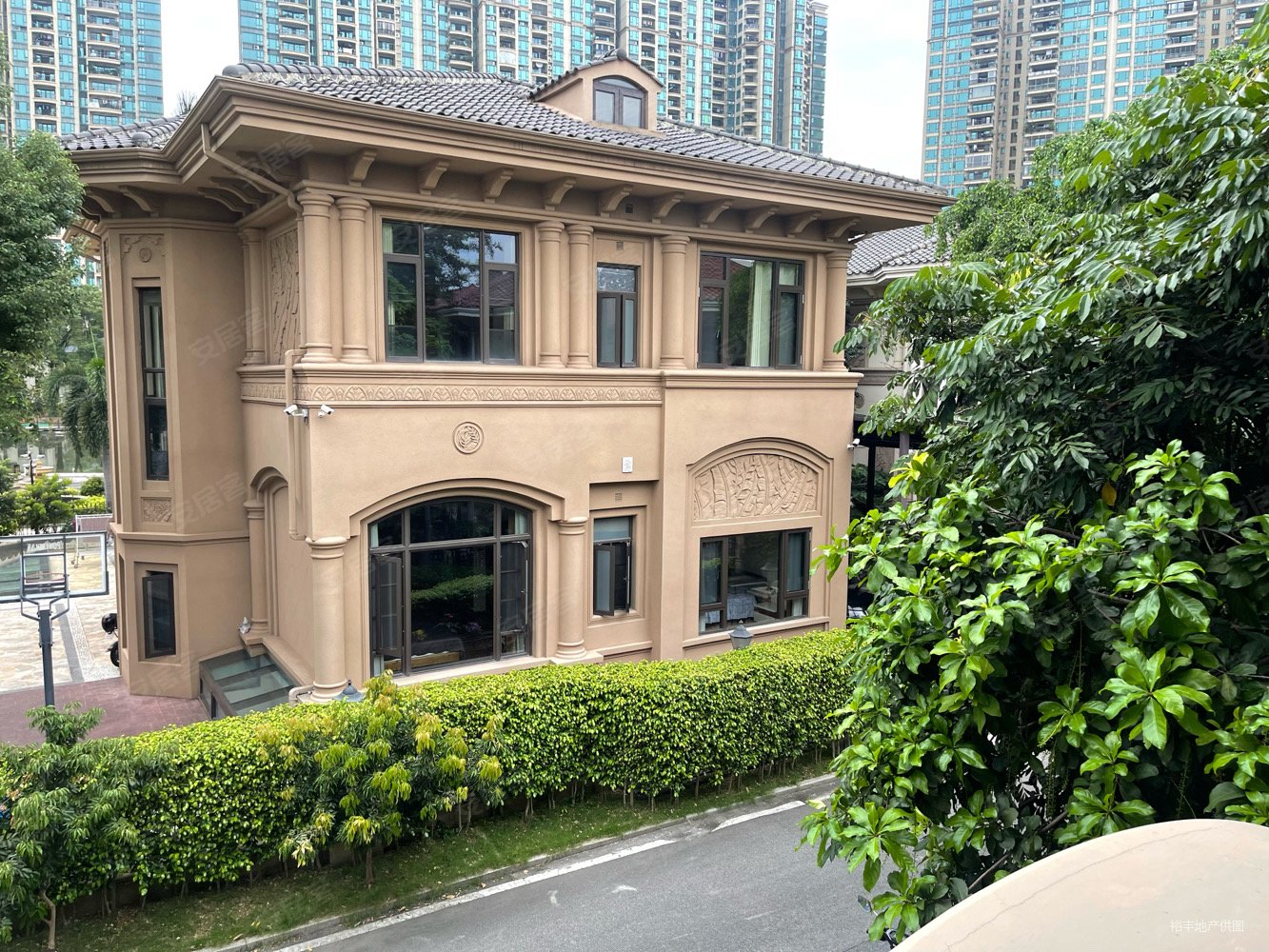 恒大御景半岛别墅