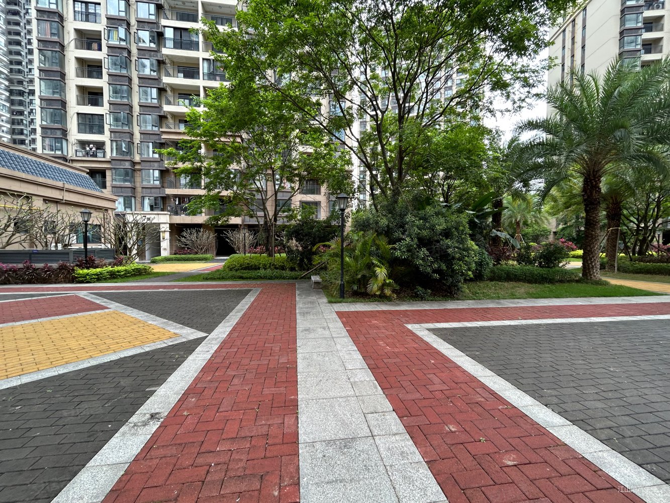 可议价五象沁园小区3房地铁口看总部基地江景旁