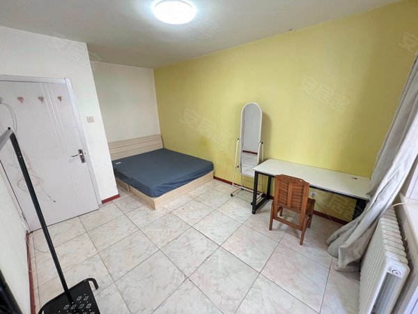 宁津西坝河北里光熙门地铁 西坝河北里 主卧2600 带阳台 三月起租出租