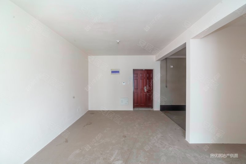 白马公馆不靠高架有电梯产权清晰南北通透商业配套成熟