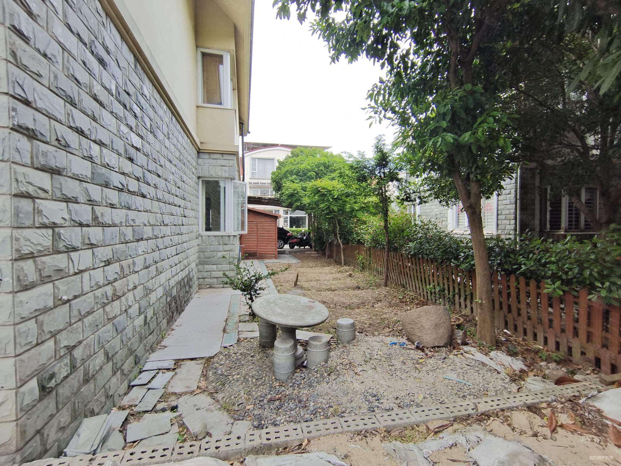 上海房产网>上海二手房>松江二手房>松江新城二手房>景怡花苑(别墅)>