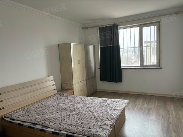 大学东路租房,可短租 季付 四居 紧邻国际蒙医院 巨海城 绿地 摩尔城