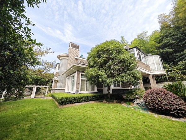 杭州富阳银湖金苑山庄独栋,花园1000方安静采光好,5房4卫地铁口,诚租