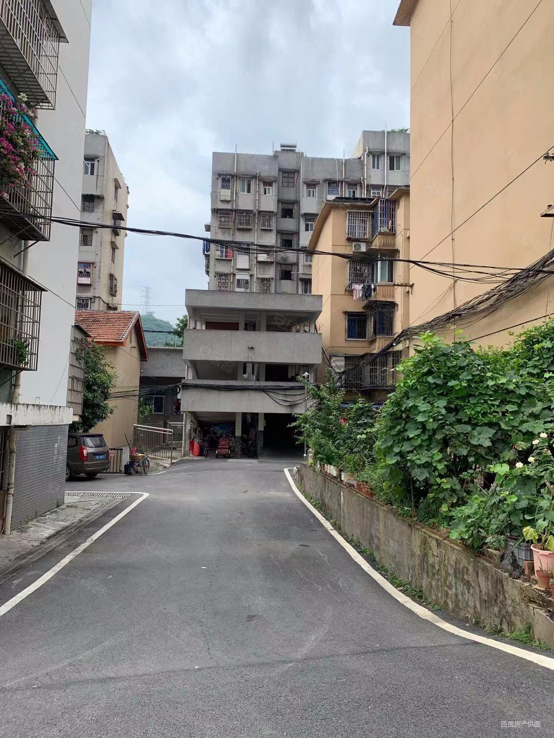 j诚售八中西船大院三房单价五字头步梯二楼交通便利