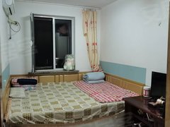 阜新太平太平城区高德七小区，五楼，两室一厅，包取暖，有空调，家电齐全拎包入住出租房源真实图片