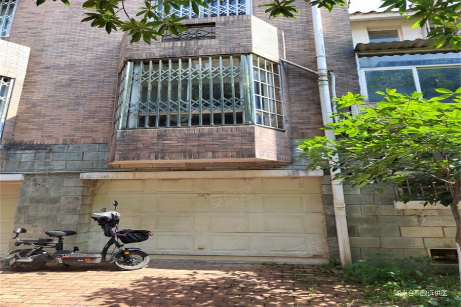 长沙房产网>长沙二手房>雨花二手房>体育新城二手房>樱之谷(别墅)>