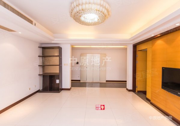 海上海4室2厅3卫230.25㎡南2310万