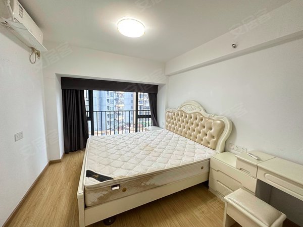 深圳光明光明奥园峯荟奥园峰荟新退租小区车位充足,大仟里商圈可以