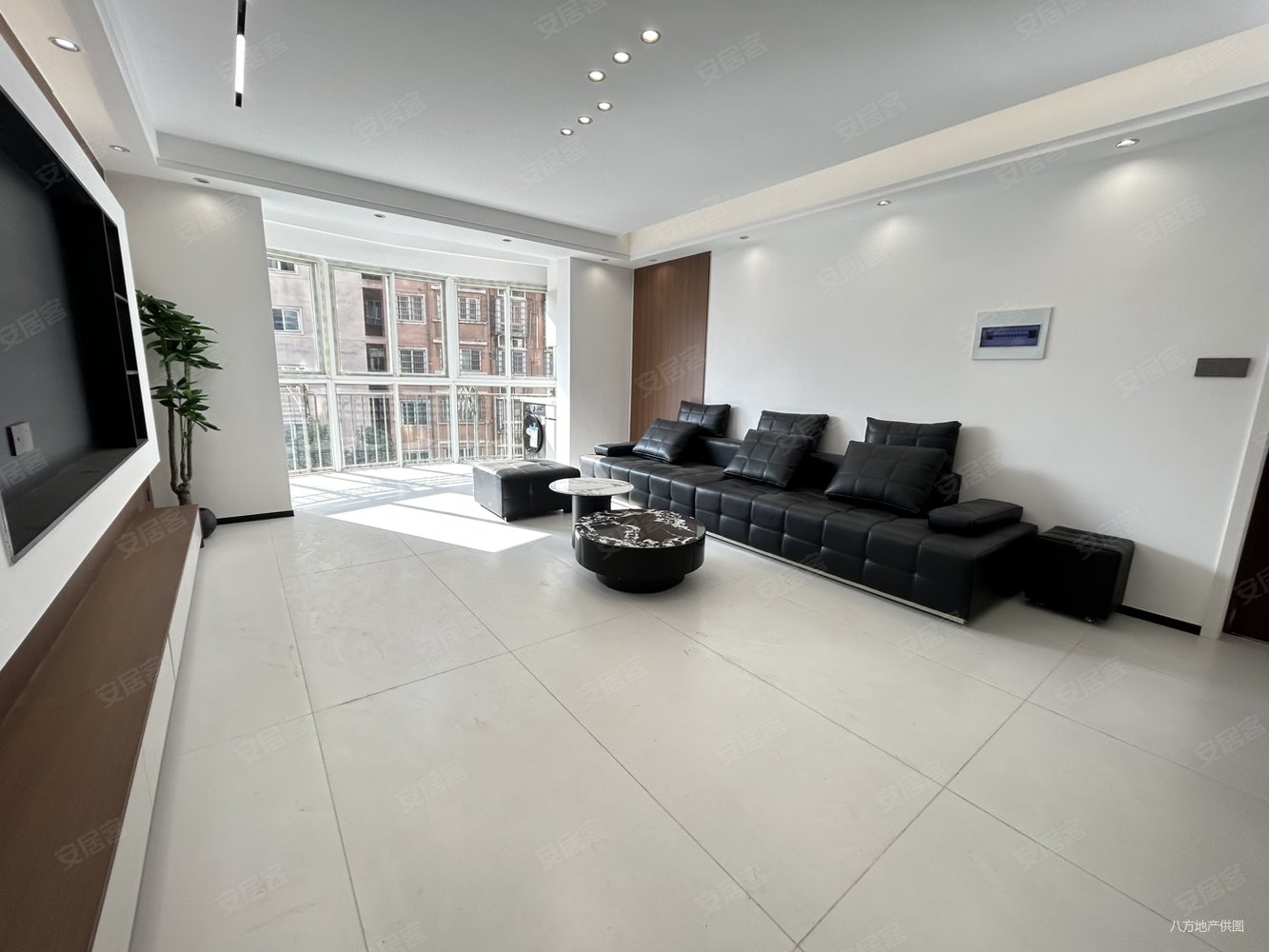 浔阳江畔3室2厅1卫110㎡南北55.5万