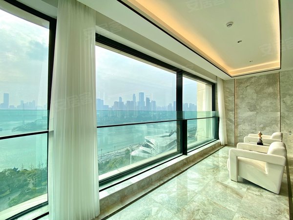 重庆南岸弹子石长嘉汇两江峯南滨路 长嘉汇 一线江景大平层 欢迎实地