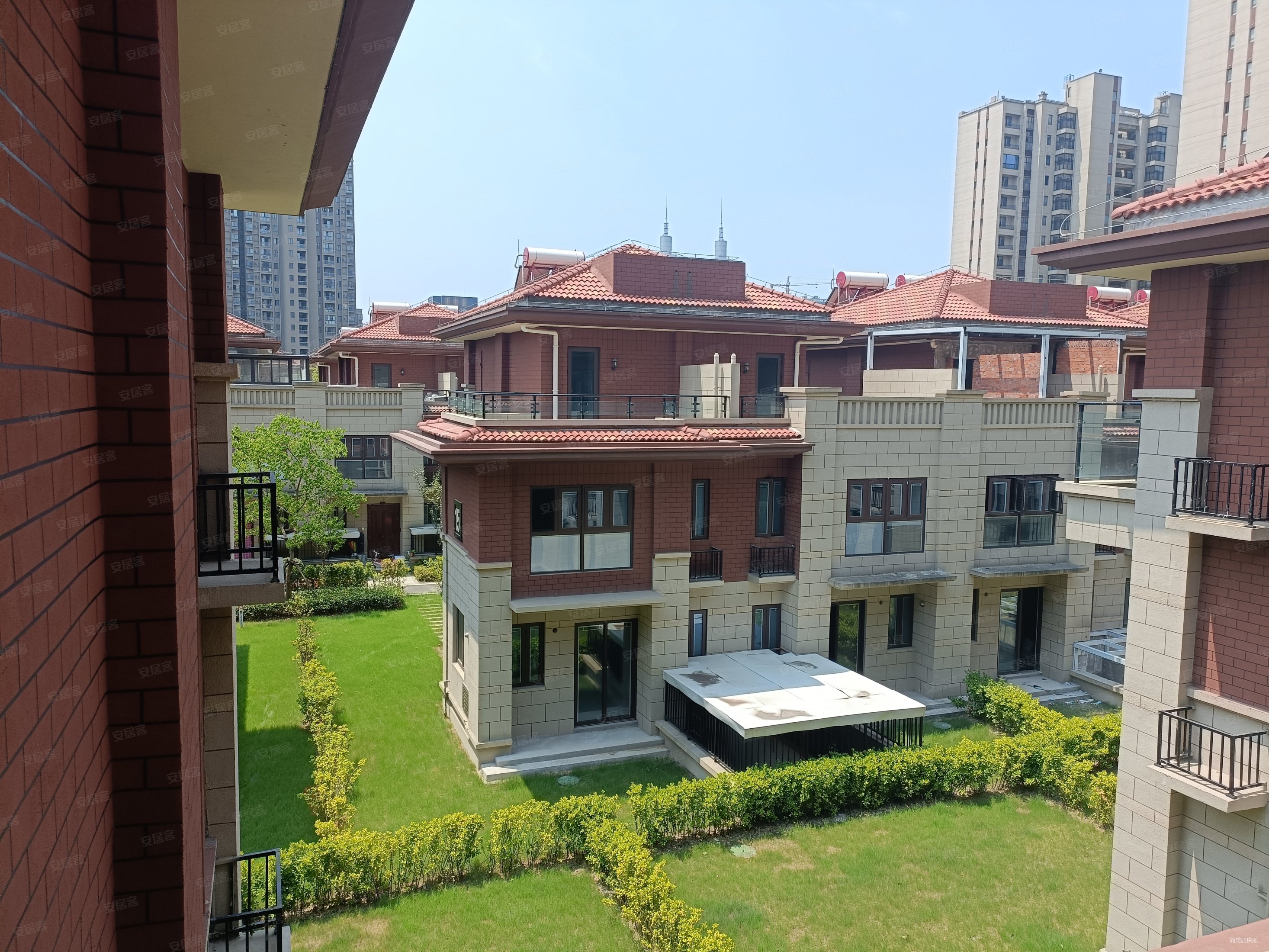 苏州高铁南站湖景别墅边套送大花园示范区低于市场50万