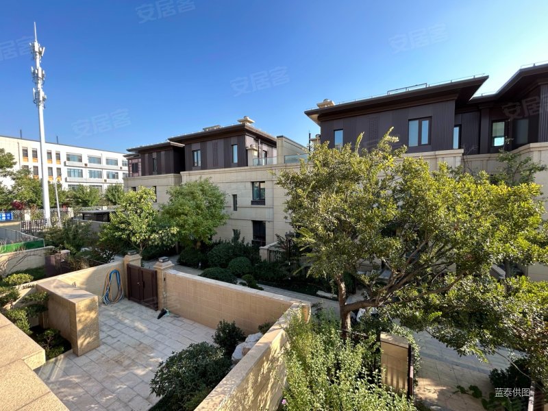 中建锦绣首府锦绣宸园(别墅)3室2厅3卫305㎡南北570万