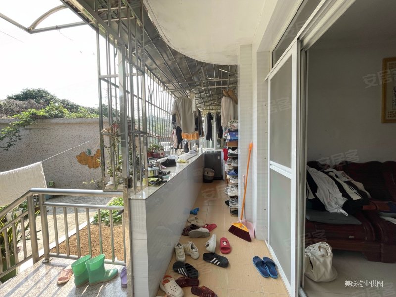 港莲一村临地铁精装好房交通便捷高绿化有个属于自己的大花园