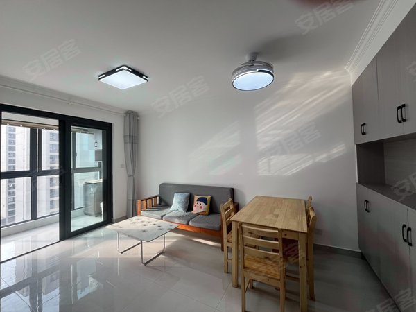 苏州虎丘虎丘城区黄浦花园黄浦花园 电梯两房 地下停车位80一月 看房