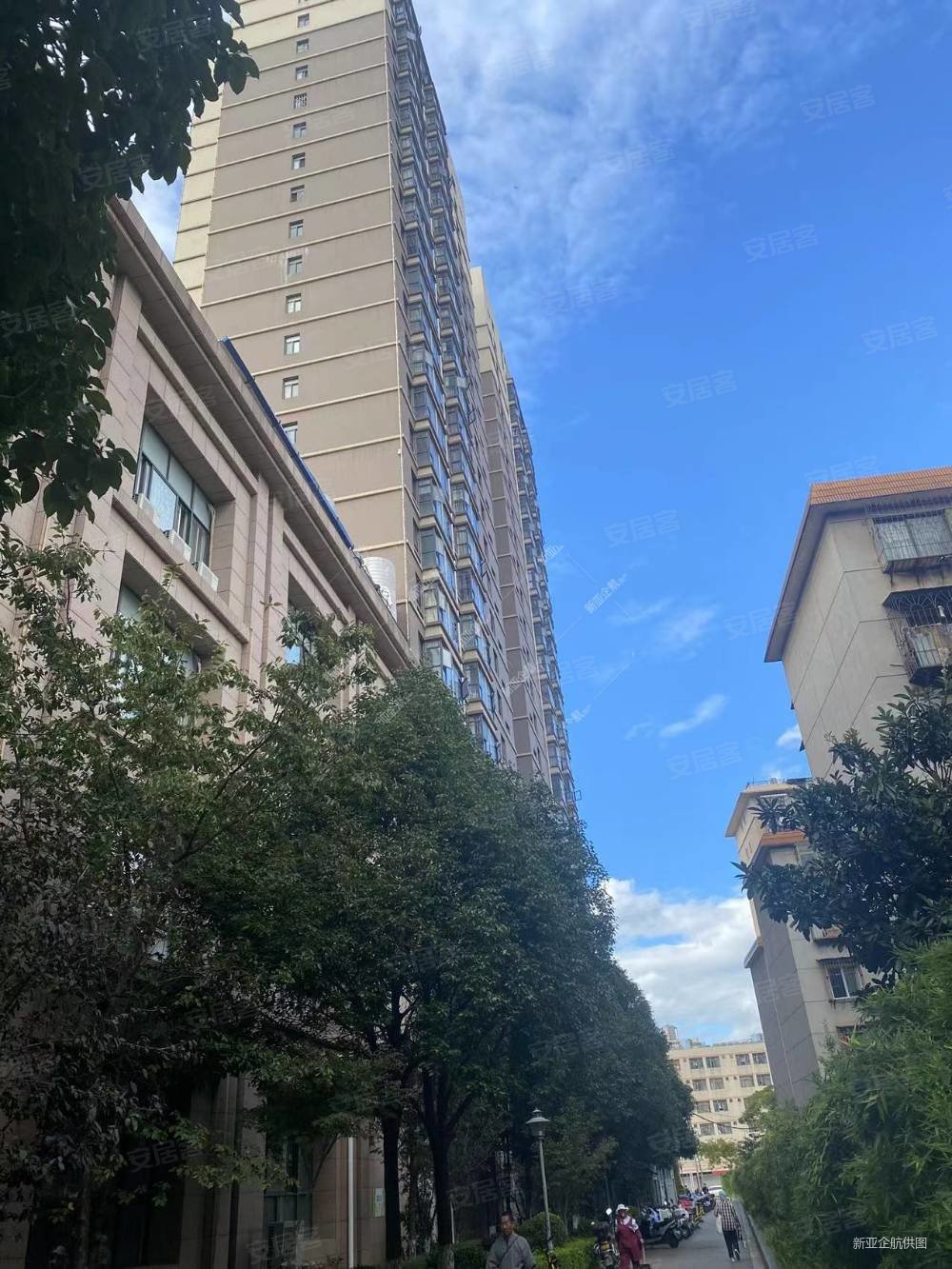 降价急售苏家塘地铁口万科云上城小区精装一室一厅满五年