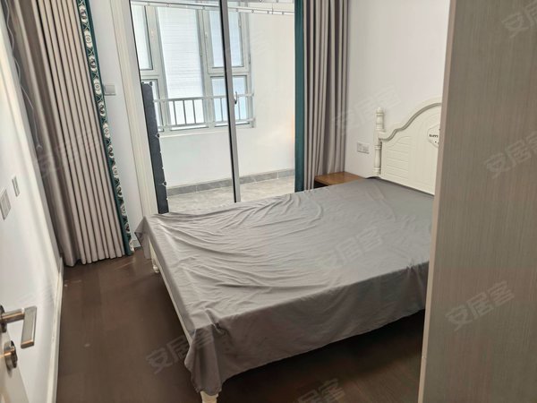 徐州鼓楼九龙湖新城玖珑湖急租新城玖珑湖电梯房 精装修 家具家电齐全 包物业随时看出租房源真实图片