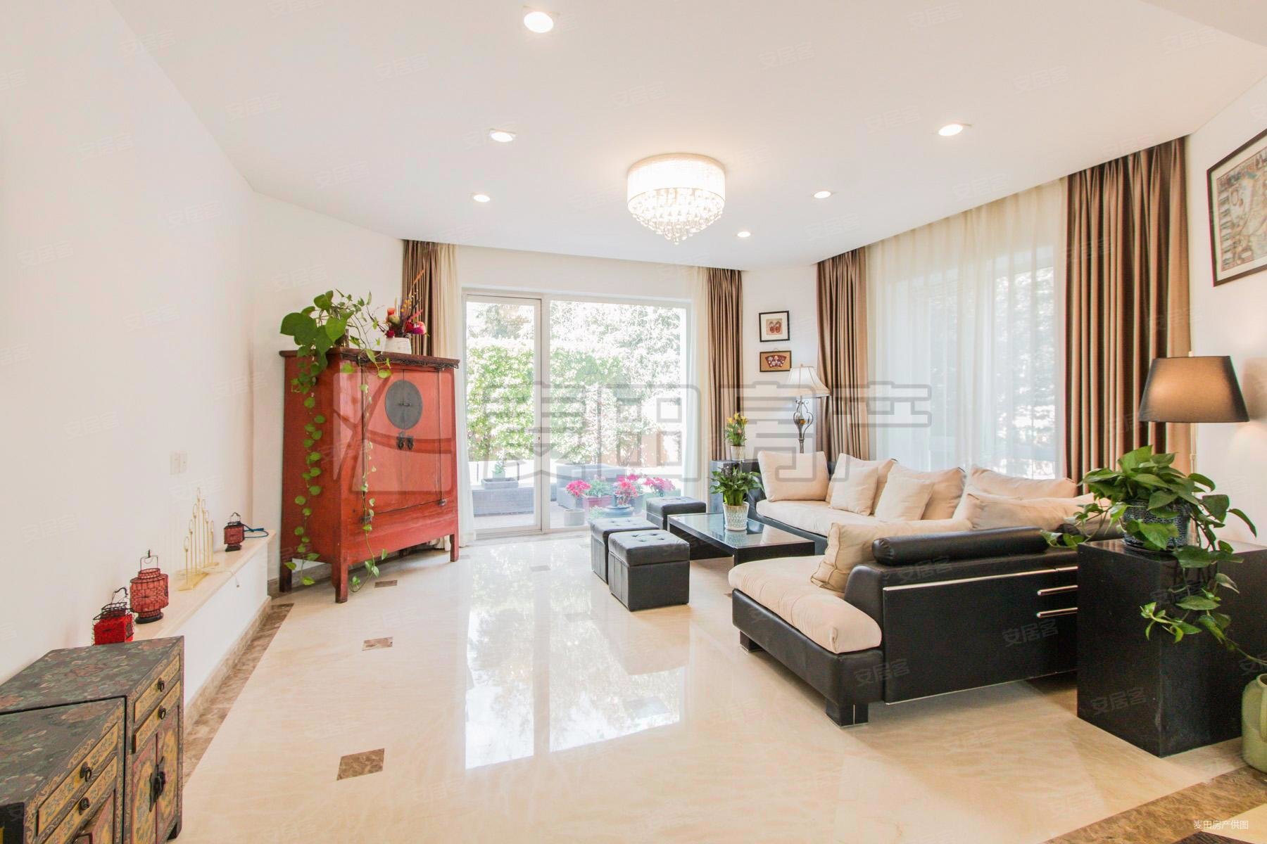 香江花园 双面采光挑空客厅 6套房4厅2厨8卫 双车库