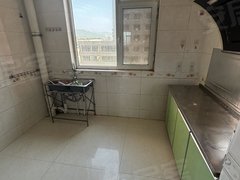 沂源城区银座沿河东路三室电梯房一年12,000出租房源真实图片