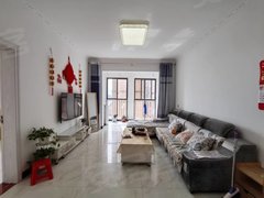 防城港港口桃花湾广场急租惠港新城三房一卫精装修干净整洁领包入住随时联系我看房出租房源真实图片