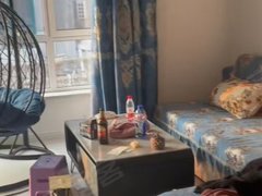 鞍山铁西二台子铁西华桥城，1楼带院103平，3室2厅1卫，精装修家具家电全出租房源真实图片