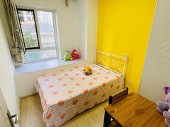 大连甘井子华南华南纯女生合租电梯房 出行方便 南卧采光好 随时看房拎包入住出租房源真实图片
