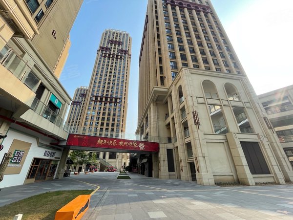 【多图】国维中央广场(商住楼),北岭租房,摩尔广场旁,一房一厅70平