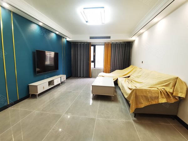 枣庄市中东湖商圈鸿鑫御景北区精装修电梯洋房家具家电齐全拎包即住