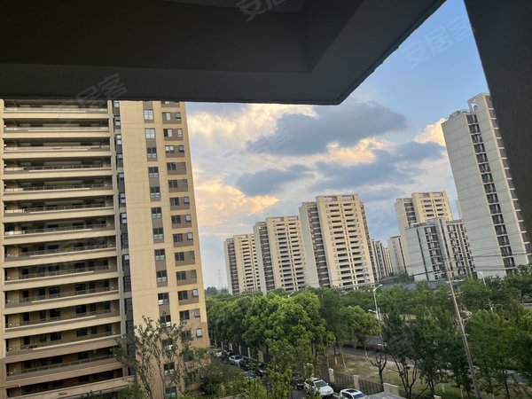 苏州太仓城厢湖境天著太仓南郊湖镜天著2室2厅一卫出租房源真实图片